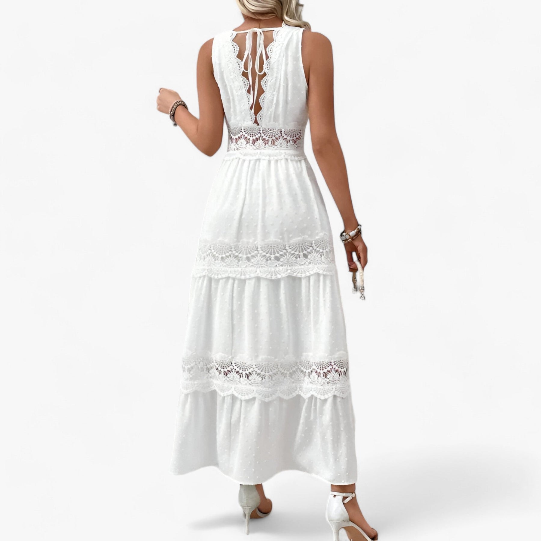 Maxi Dress : V-Hals Zomerjurk - Vloeiende Lengte met Elegante Details in van Pantino
