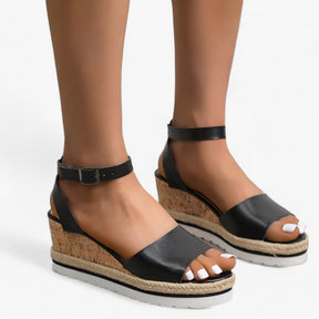 Wedge Sandals : Sandales Compensées en Cuir Vegan - Wit in Zwart van Pantino