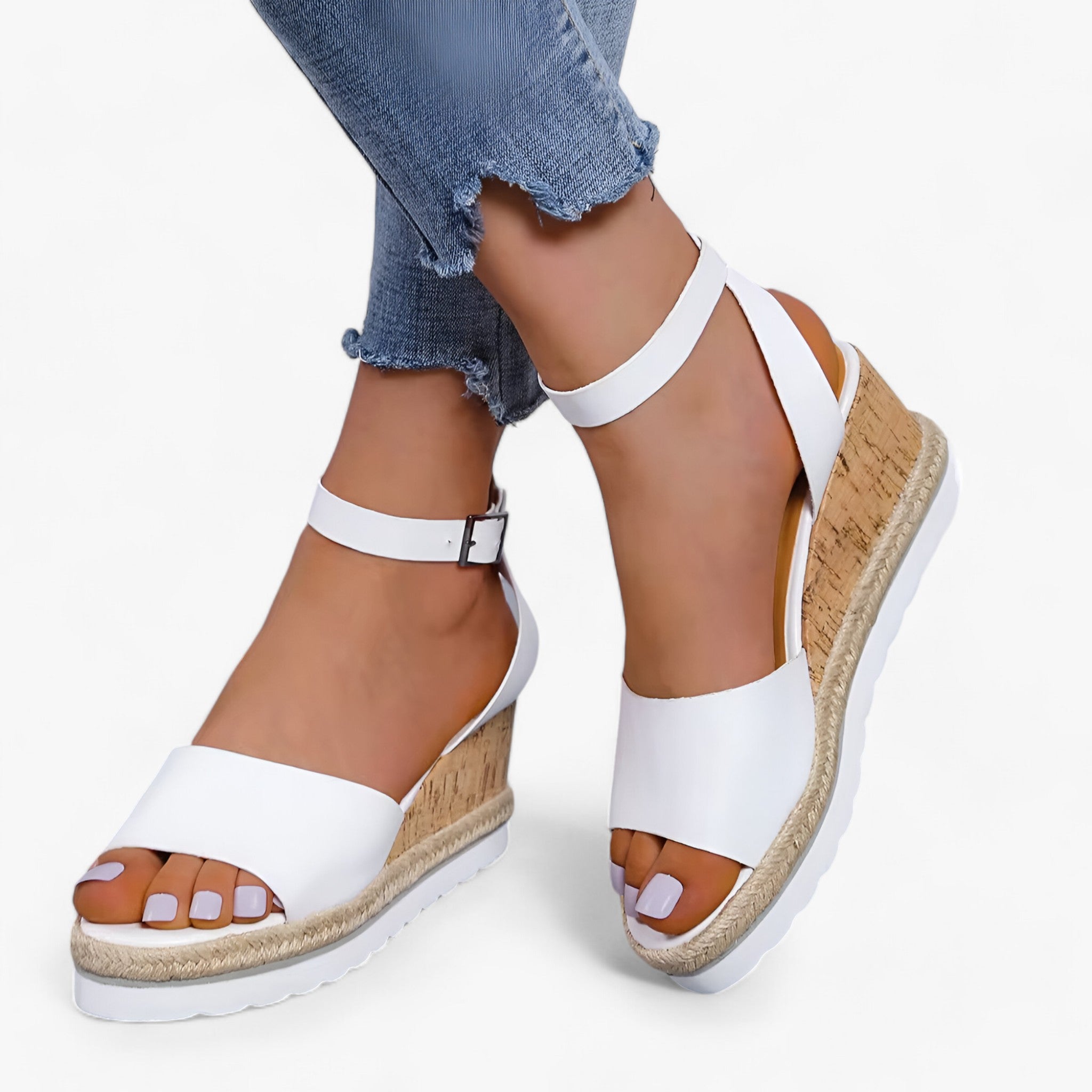 Wedge Sandals : Witte Vegan Leren Wedge Sandalen voor Dames - Comfortabel & Stijlvol in Wit van Pantino