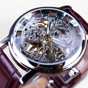watches : Mechanisch Horloge - Verfijnde Stijl en Precisie - Goudbruin in Zilverbruin van Pantino