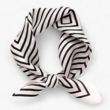 Scarf : Gouden Zijden Sjaal Dames - Luxe, Groot & Veelzijdig voor Elk Seizoen in Zwart-Wit van Pantino