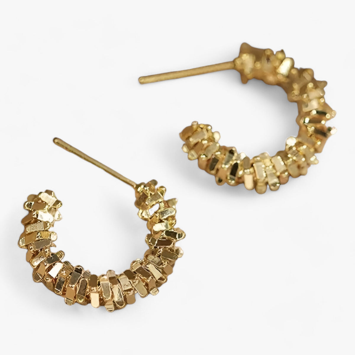 Earrings : Oorbellen Dames - Gedraaide Golf - Vintage Luxe in Gold-color van Pantino