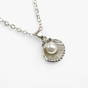 Necklace : Ketting Dames - Schelp & Parel - Zomerse Elegantie in C van Pantino