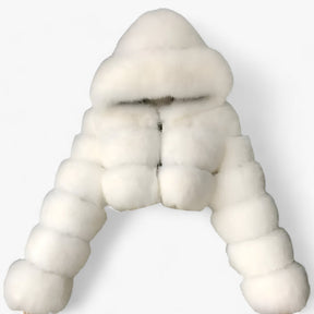 Faux Fur Jacket : Jas Zilvergrijs - Adele Zachte van Imitatiebont - Luxueuze Warmte en Elegantie in Wit van Pantino
