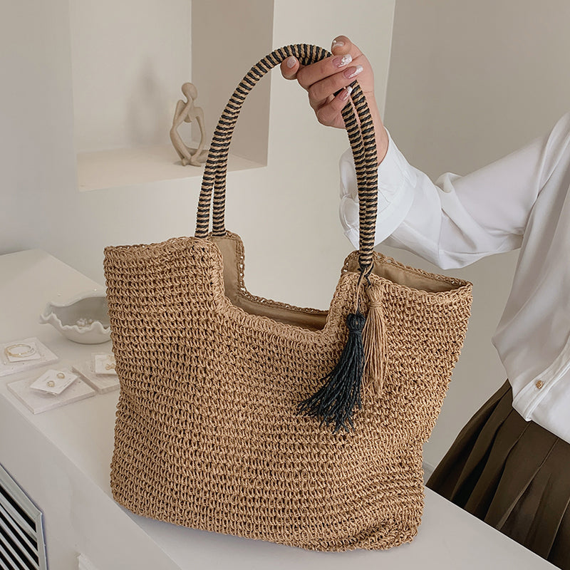 bags : Handgeweven Draagtas Dames - Kwastjesdetail Boho Stijl - Stro in van Pantino
