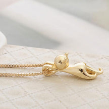 Necklace : Prachtige Ketting met Kattenhanger - Zilver in Goud van Pantino