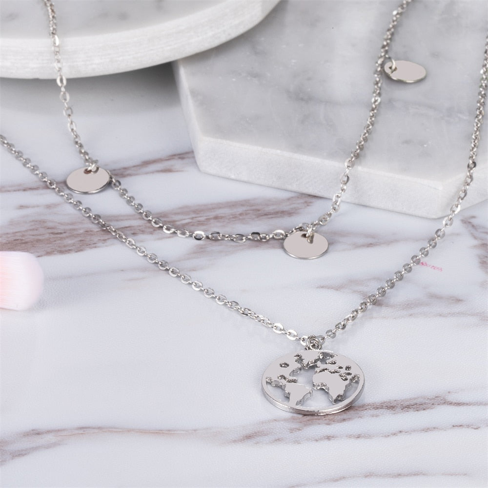 Necklace : Wereldbol Ketting Deluxe - Goudkleurig in van Pantino