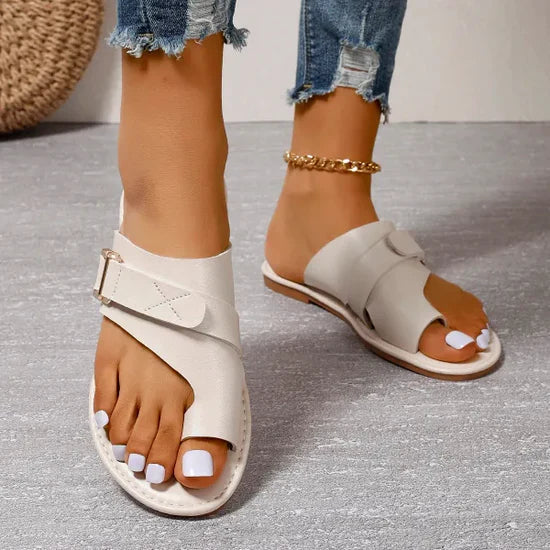 Sandals : Sandalen Dames Zwart - Stijlvolle Luxe Design - Perfect voor die van Elegantie en Exclusiviteit Houden in van Pantino