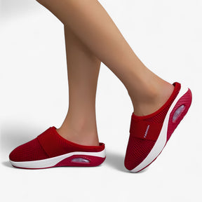 Slippers : Slippers Dames Zwart - Ademend Comfortabele Mesh in Rood van Pantino