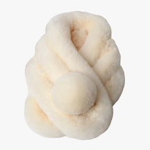 Scarf : Konijnenbont Sjaal Herfst-Winter - Cozy en Elegante Warmte - Lichtgrijs in Beige 60-80cm van Pantino