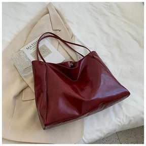 bags : Tote Bag - Samsara Soft PU Leather in Red van Pantino