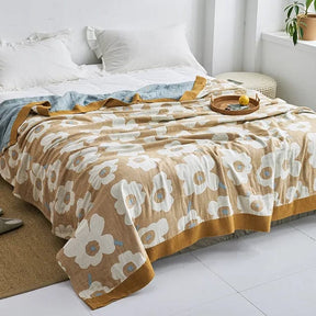 home & garden : Sloane Zacht, Gebreid Dekbedovertrek - Bloemen Geel-Groen in Bloemen Bruin-Blauw-Bruin van Pantino