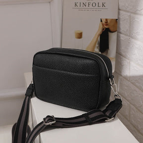 bags : Crossbody Tas Dames Crème - Medium 23cm Imitatieleer - Kunstleer in Zwart van Pantino