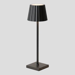 Éclairage : Lampe de Table LED Sans Fil avec Batterie Rechargeable et Commande Tactile Aluminium in Noir van Pantino