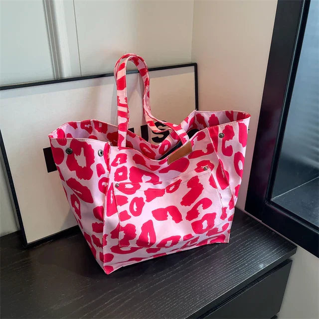 bags : Oversized Canvas Draagtas Dames - Luipaardprint Trendy - Canvas in Rozenwortel van Pantino