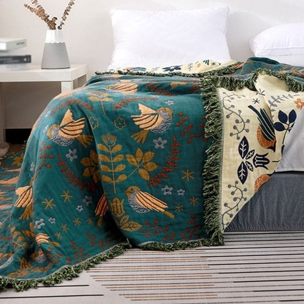 home & garden : The Nora Blanket - Vrolijk & Luxueus in van Pantino