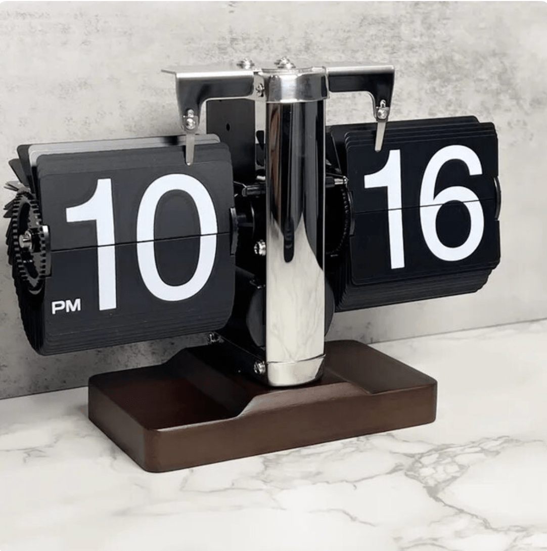 home & garden : The Vintage Clock - Een Echte Eye-Catcher - Zwart/Hout in Zwart Hout van Pantino