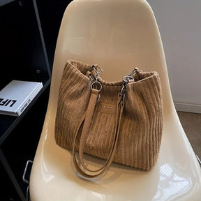 bags : Schoudertas Crèmewit - ToteBag - Reizen Vrouwelijke Ketting in Khaki van Pantino
