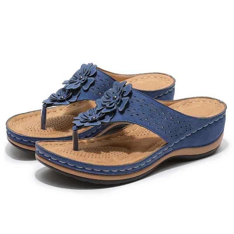 Slippers : Slippers voor Dames, Zwart in Blauw van Pantino