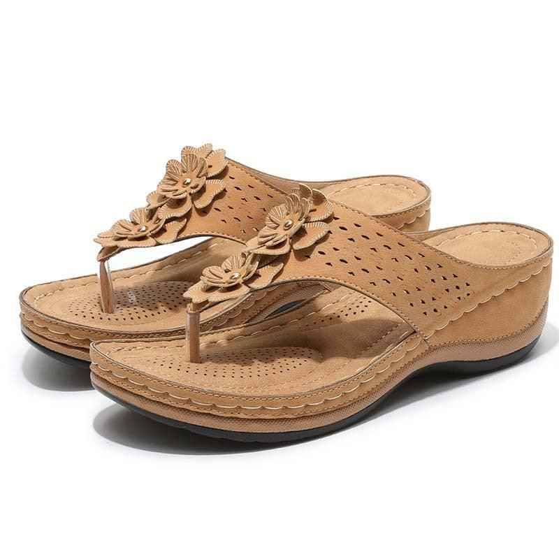 Slippers : Slippers voor Dames, Zwart in Bruin 35 van Pantino