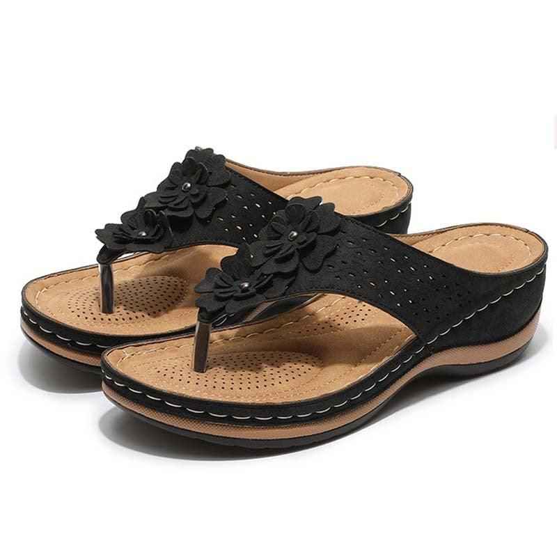 Slippers : Slippers voor Dames, Zwart in Zwart van Pantino