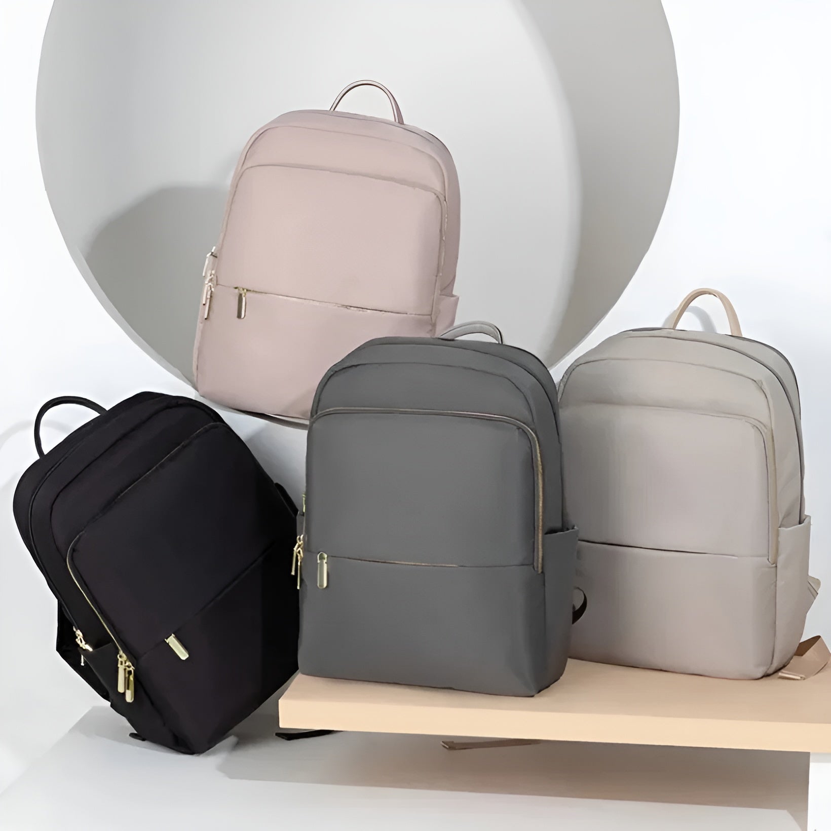 bags : Reisrugzak Dames Grijs - Multifunctionele Laptop Rugzak - Nylon in van Pantino