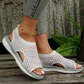 Sandals : Sandalen Dames Beige - Retro Bloemenprint - Perfect voor die van een Retro en Modebewuste Look Houden in Grijs van Pantino