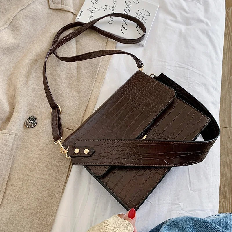 bags : Schoudertas Zwart - Chic Lucia in van Pantino
