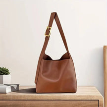 bags : Vera Shoulder Bag Brown - Tas in Brown van Pantino