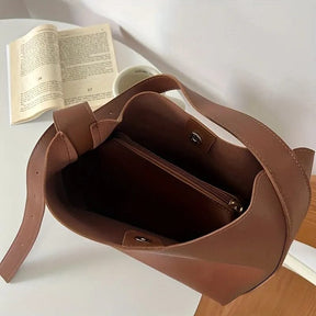 bags : Vera Shoulder Bag Brown - Tas in van Pantino