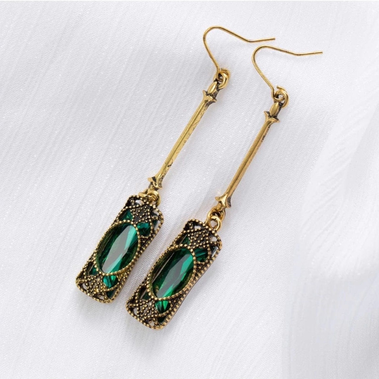Earrings : Vintage Emerald Earrings - Unieke Bergkristallen in van Pantino