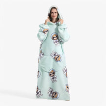 home & garden : WarmBlanket - Zachte Warme Fleece Trui Deken - Wit Panda in Ruimte luiaard ( 4 Beschikbaar ) van Pantino