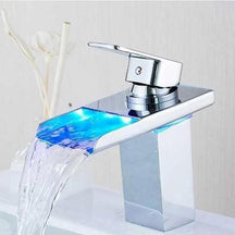 home & garden : Watervaluitloop met Eenhendelmengkraan voor Wastafel met LED Verlichting - Elia - Brons Zwart in Chroom van Pantino