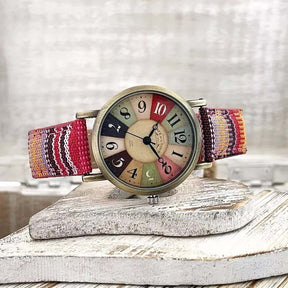 watches : Horloge unisex met retro design, denim canvas band - perfect voor dagelijks gebruik in Roze Oranje van Pantino