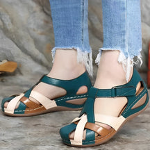 Sandals : Luxe Comfort Zijden Sandalen Dames - Elegante Sandalen voor Verfijnde Stijl en Gemak - Bourgondischrood in Groen van Pantino