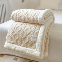 home & garden : ComfortCover - Comfort Deken - Grijs in Crème van Pantino