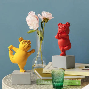 home & garden : Yoga Bulldog Beeldje - Geel in van Pantino