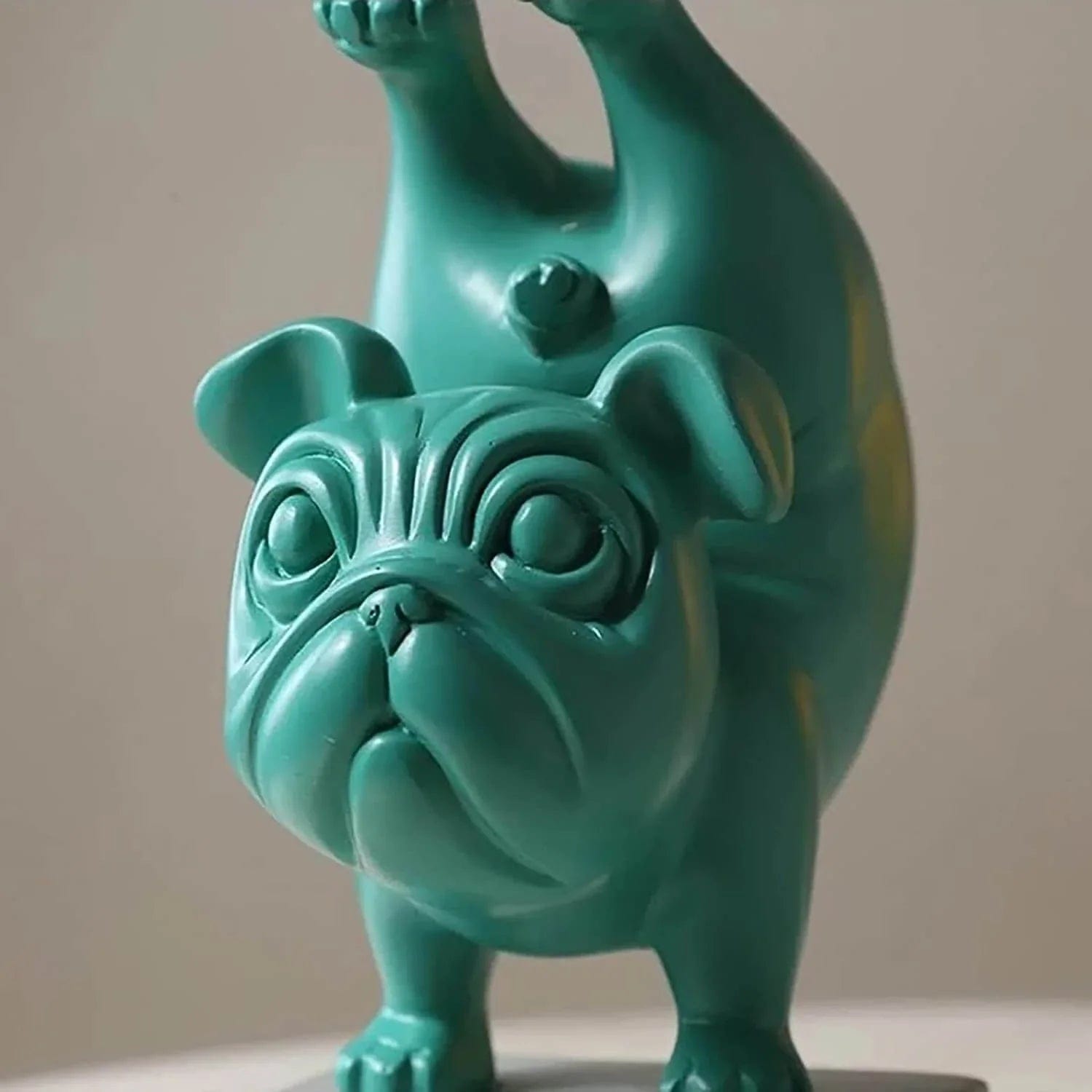 home & garden : Yoga Bulldog Beeldje - Geel in van Pantino