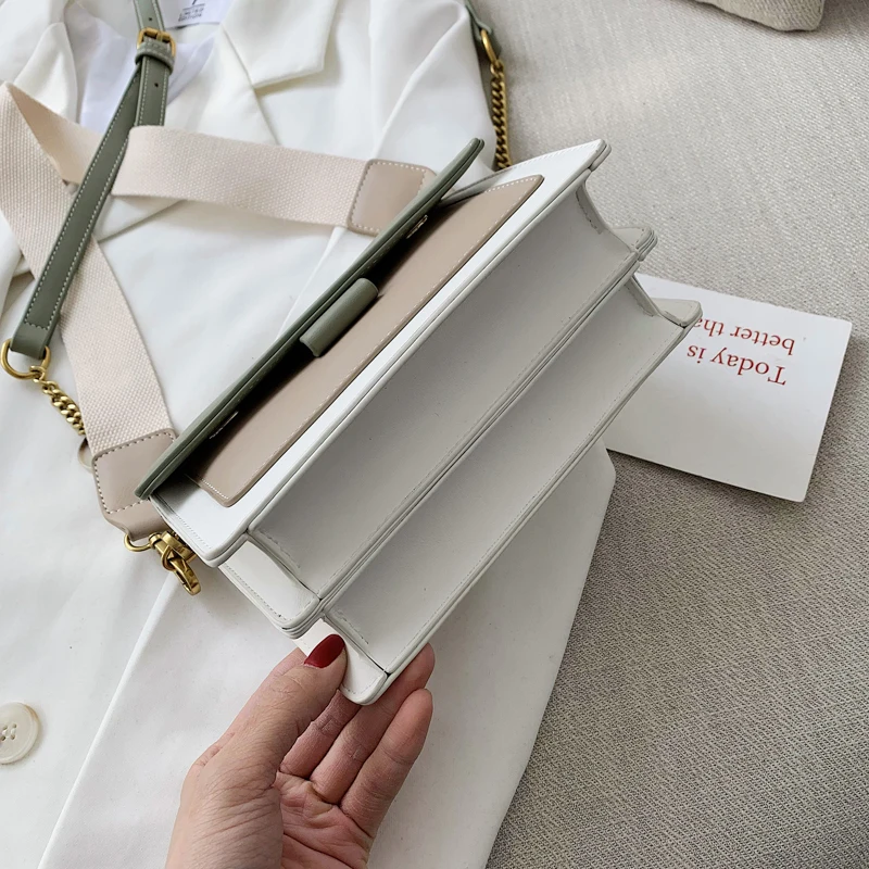 bags : Dames Crossbody-Tas van Groen Leer met Zachte Textuur en Klep Sluiting in van Pantino