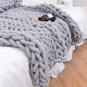 home & garden : Chunky Gebreide Deken - Handgemaakt Plaid van Merinowol in Licht Grijs van Pantino