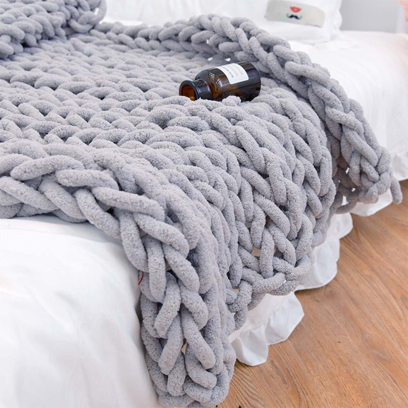 home & garden : Chunky Gebreide Deken - Handgemaakt Plaid van Merinowol in Licht Grijs van Pantino