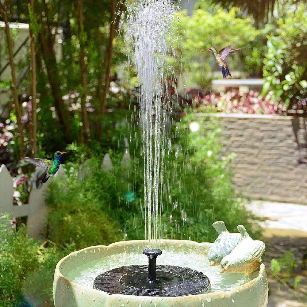 outdoor equipment : LED Zonne Waterfontein voor Tuin & Vijver | Duurzame fontein met hoge waterdruk in van Pantino