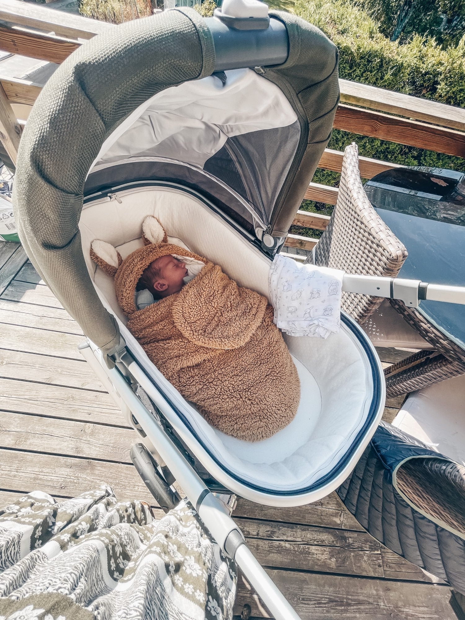 pets : De Bear Blanket - Meest Knusse en Veilige Slaap - Parel Wit in van Pantino