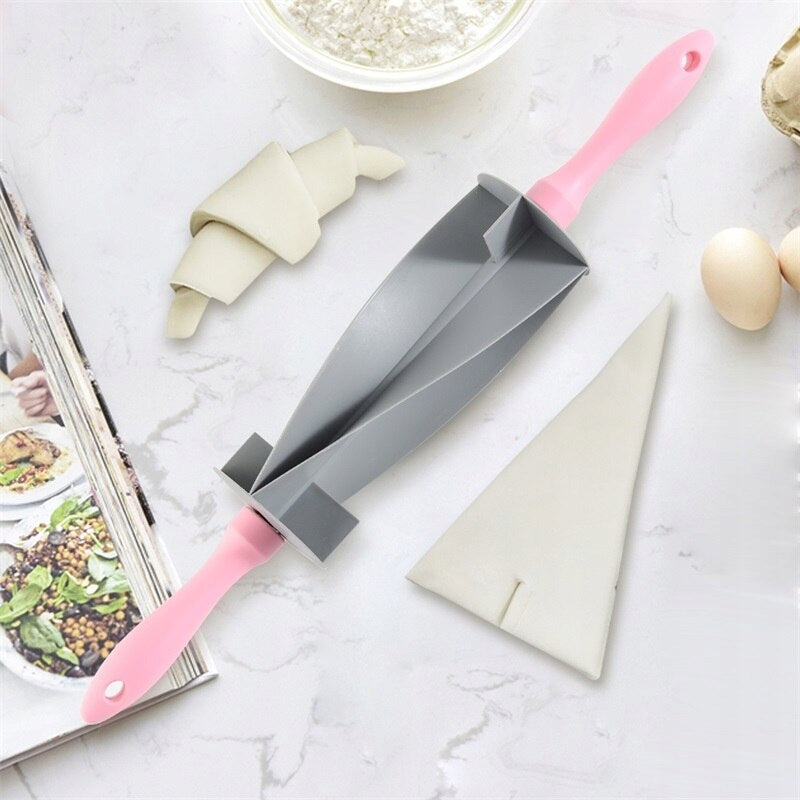 home & garden : CuttingPin - Deegsnijder Rol in Croissant Rollade van Pantino