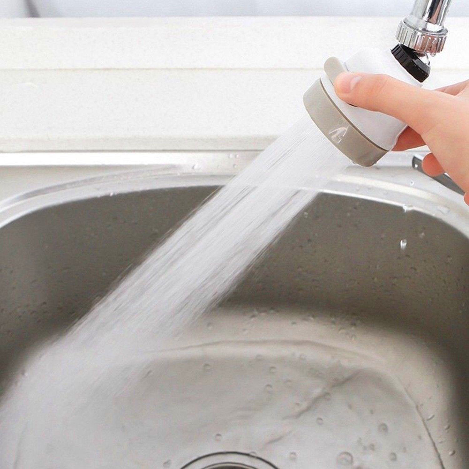 home & garden : 360° Kraankop Maak Afwassen Handiger Leer in van Pantino