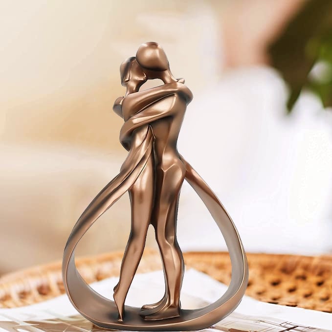 home & garden : Everlasting Embrace - Echtparen Beeldje in van Pantinoshop