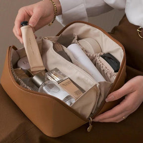 bags : Toilettas Wit - Ruime Organizer voor Make-up & Toiletartikelen in Bruin van Pantino