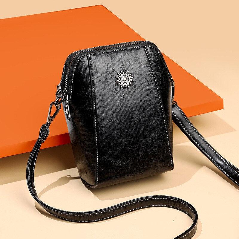 bags : LeatherBag - Tas voor Mobiele Telefoon - Geel in Zwart (4 stuks beschikbaar) van Pantino