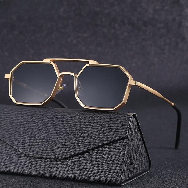 Sunglasses : Zonnebril Goud - MenzGlass - Soluxe in Goud van Pantino