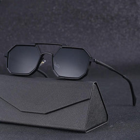 Sunglasses : Zonnebril Goud - MenzGlass - Soluxe in Zwart (7 op voorraad) van Pantino